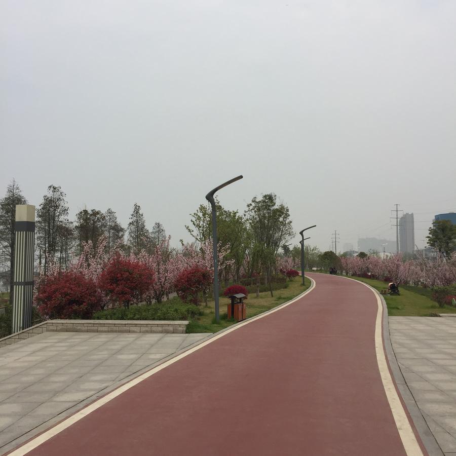 Metropolo, Wuhan, Wuchang Jiangtan Jiyuqiao Subway Station Екстер'єр фото